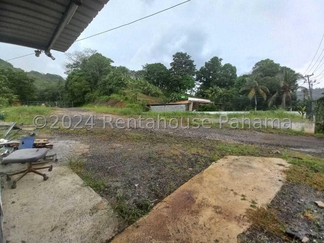Terreno en Colón - Prime Business Opportunity on Transistmica Highway